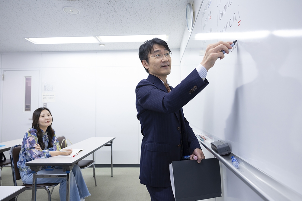 英語科講師 平沢 望