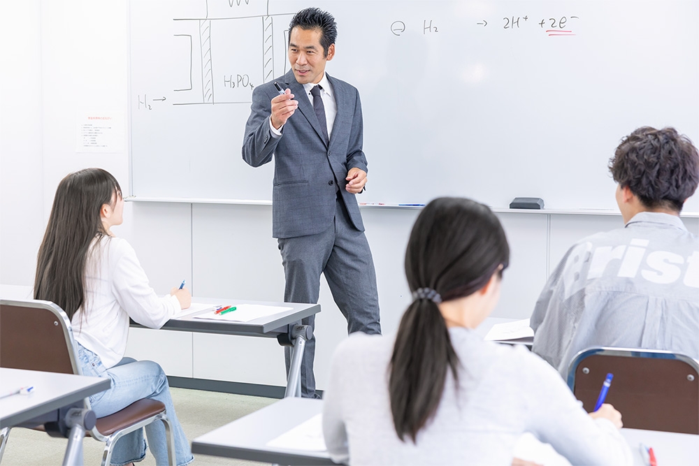 常勤講師と生徒の一対一での指導